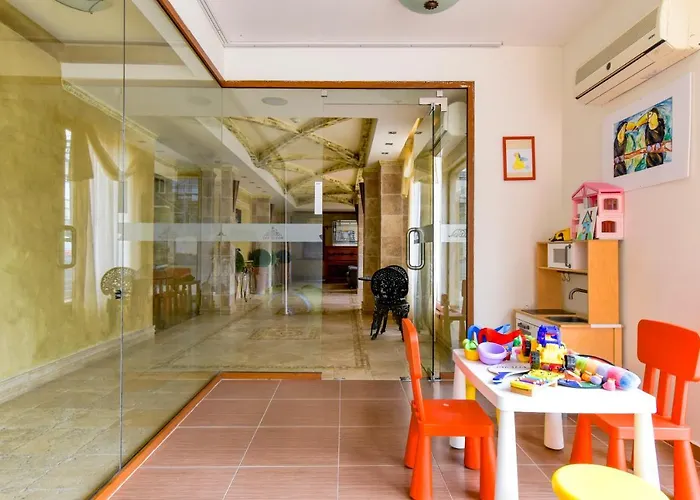 Royal Bay With Self Check-in 3*