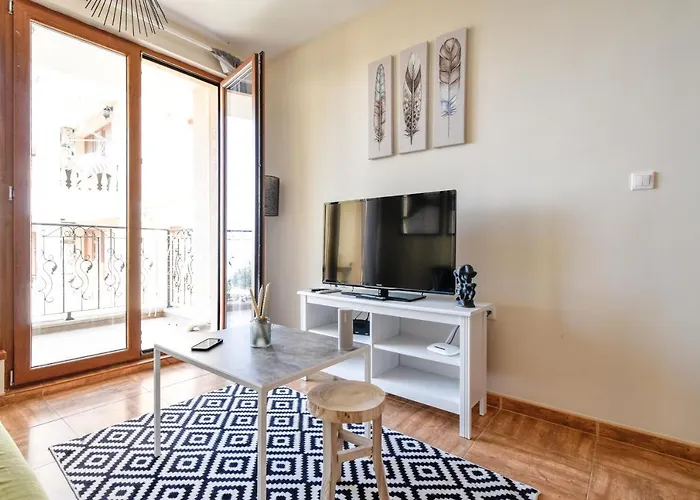 Hotel Royal Bay With Self Check-in 3*