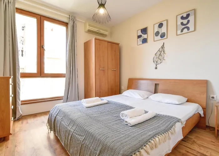 Royal Bay With Self Check-in Hotel 3*