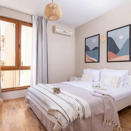 Отель Royal Bay With Self Check-in Свети-Влас