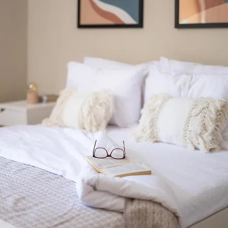 Отель Royal Bay With Self Check-in Свети-Влас