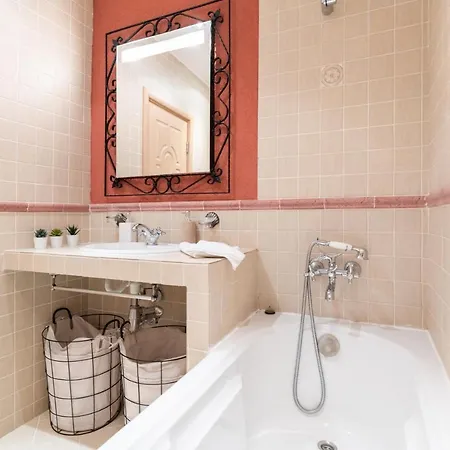 Royal Bay With Self Check-in 3*