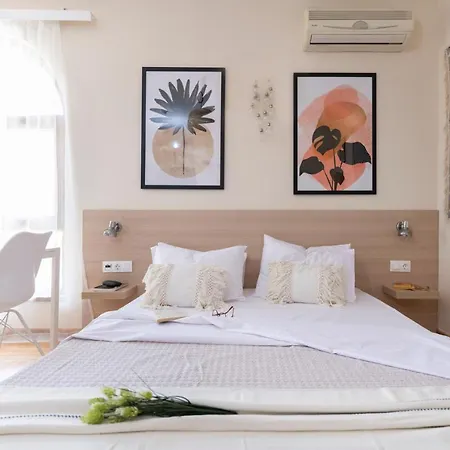 Royal Bay With Self Check-in 3* Свети-Влас