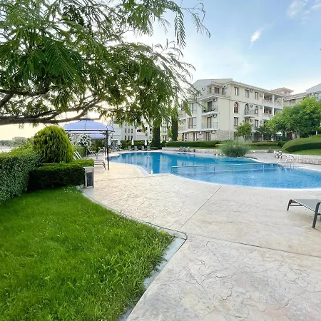 Royal Bay With Self Check-in