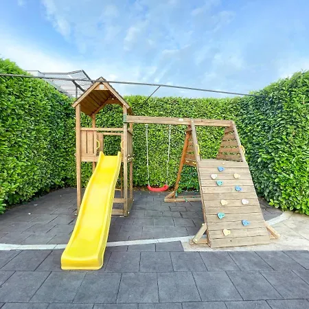 Отель Royal Bay With Self Check-in 3*