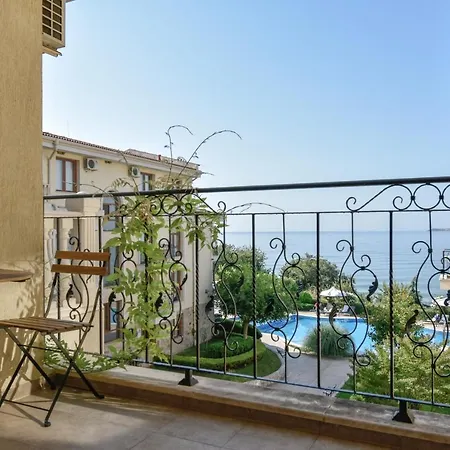 Royal Bay With Self Check-in Ξενοδοχείο 3*