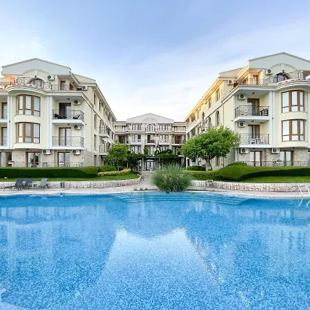 Royal Bay With Self Check-in סבטי ולאס