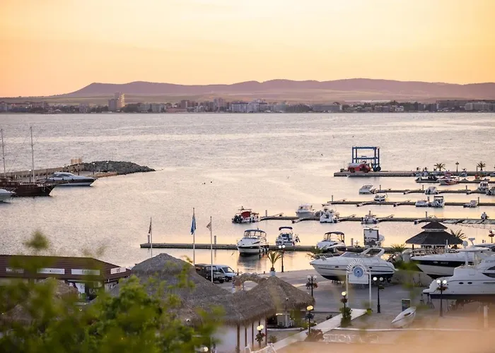 Hotel Royal Bay With Self Check-in Sveti Vlas