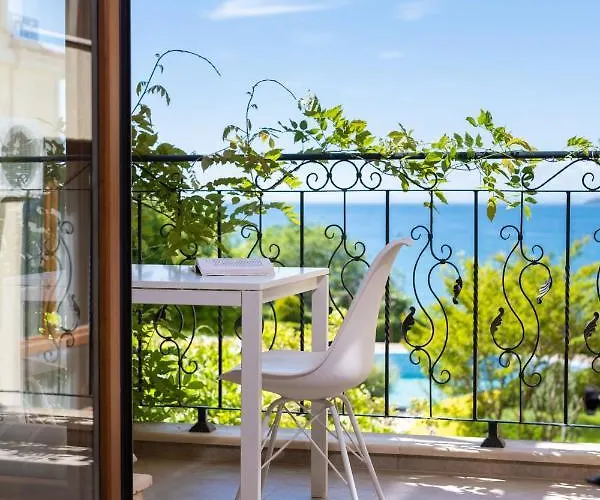 Royal Bay With Self Check-in Hotel 3*