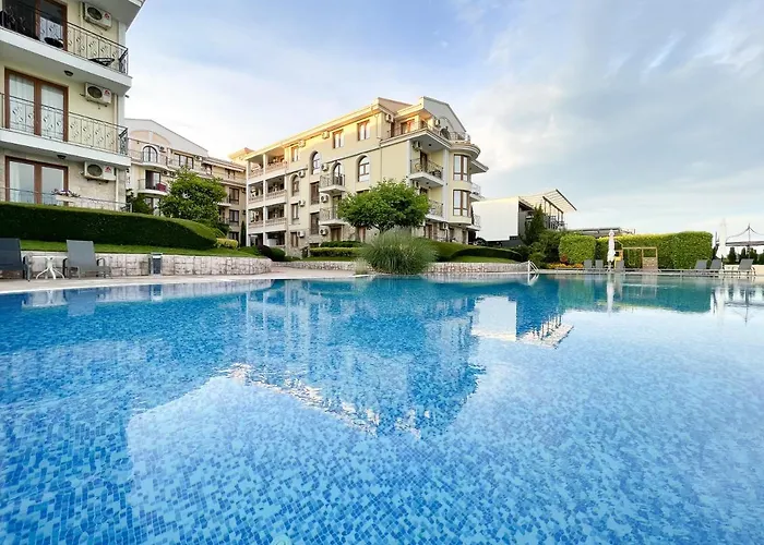 Royal Bay With Self Check-in Hotel 3*