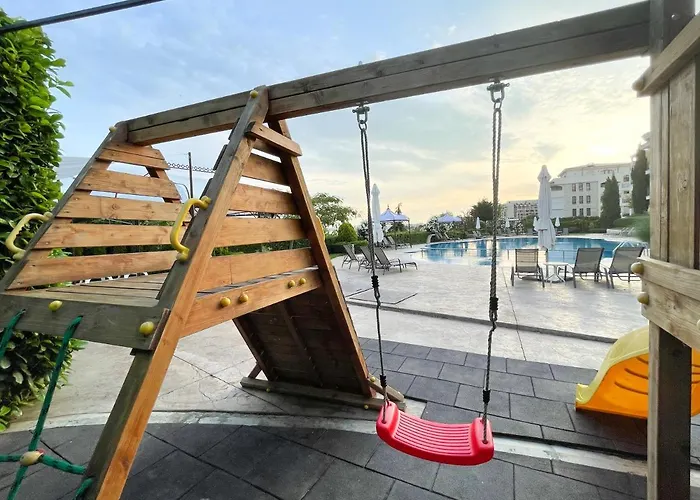 Hotel Royal Bay With Self Check-in 3*